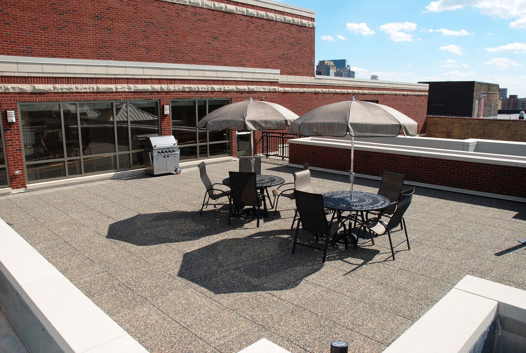 Building Photo - 401 N 2nd St