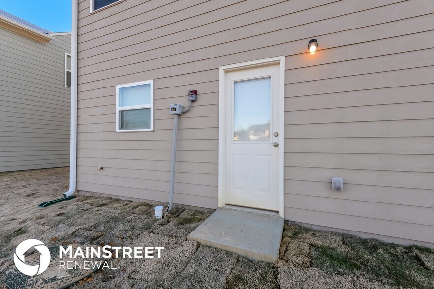 Building Photo - 65 Homestead Ln