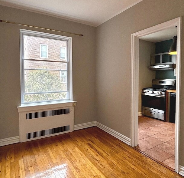 Building Photo - 70 Strawberry Hill Ave