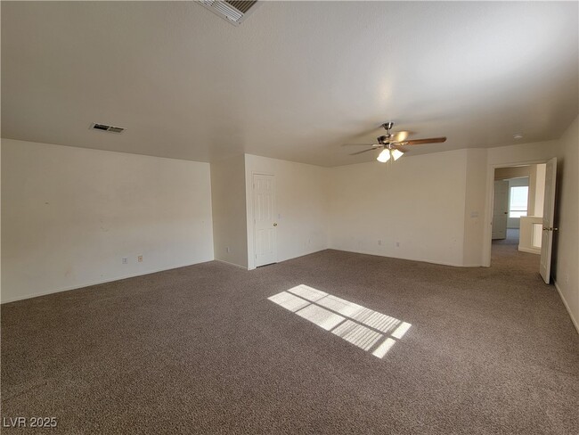 Building Photo - 9760 Ocotillo Falls Ave