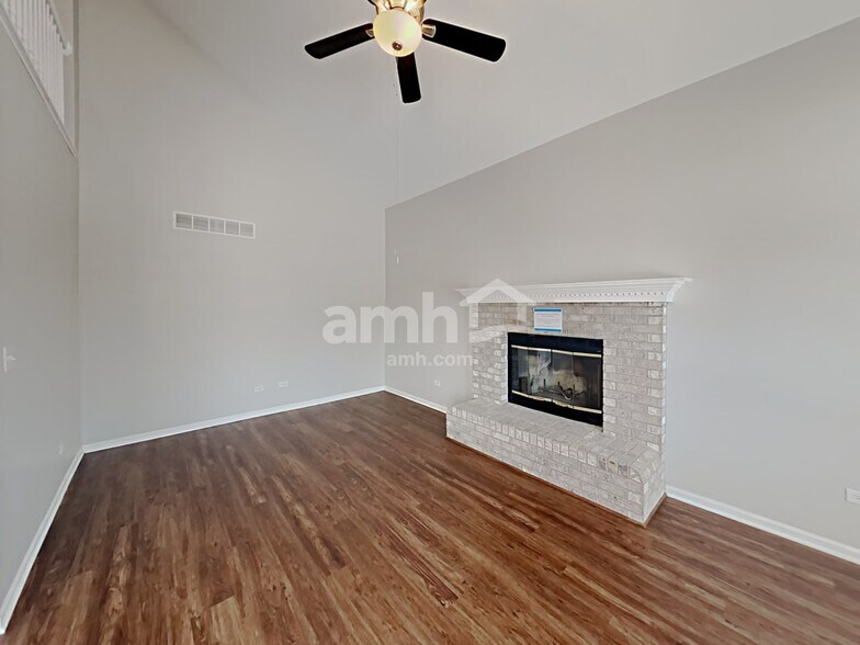 Building Photo - 1712 Tall Oaks Dr