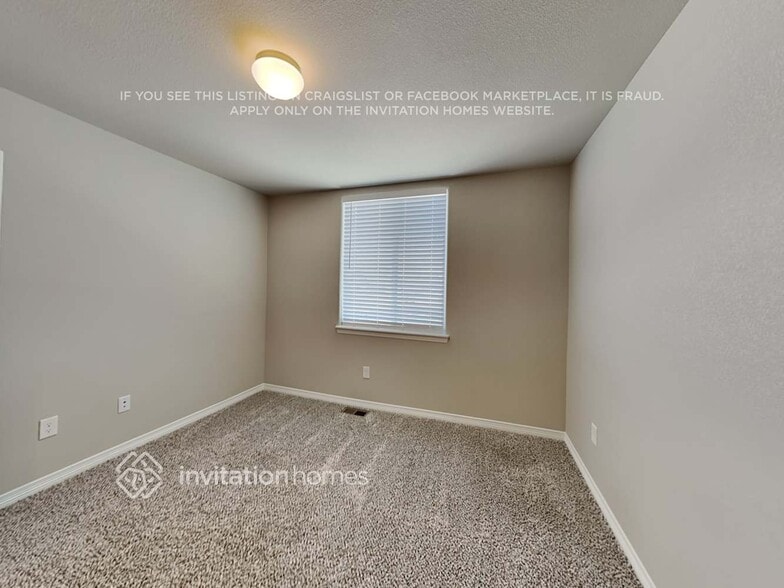 Building Photo - 6562 Tillamook Dr