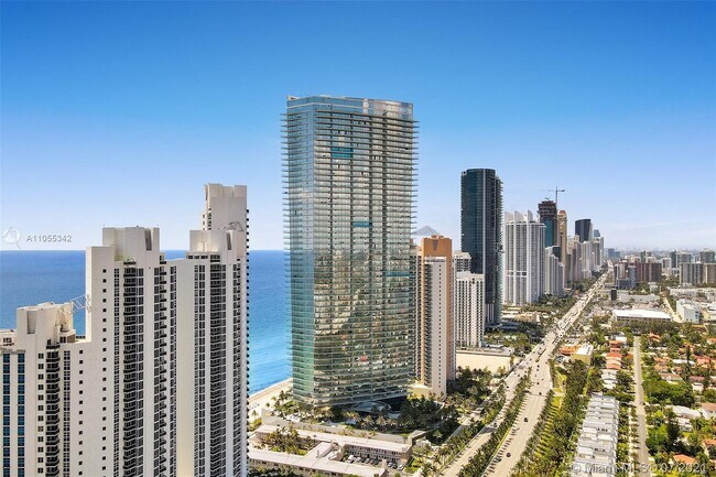 Building Photo - 18975 Collins Ave