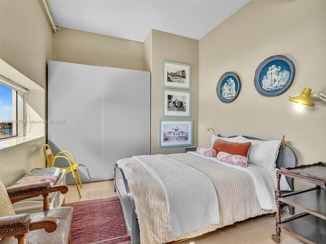 Building Photo - 7934 West Dr