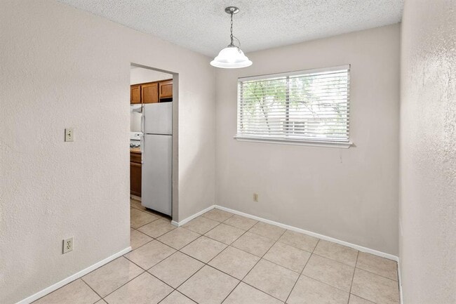 Building Photo - 818 Sirocco Dr