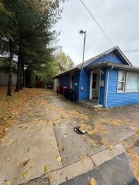 Building Photo - 15 Deming Ave