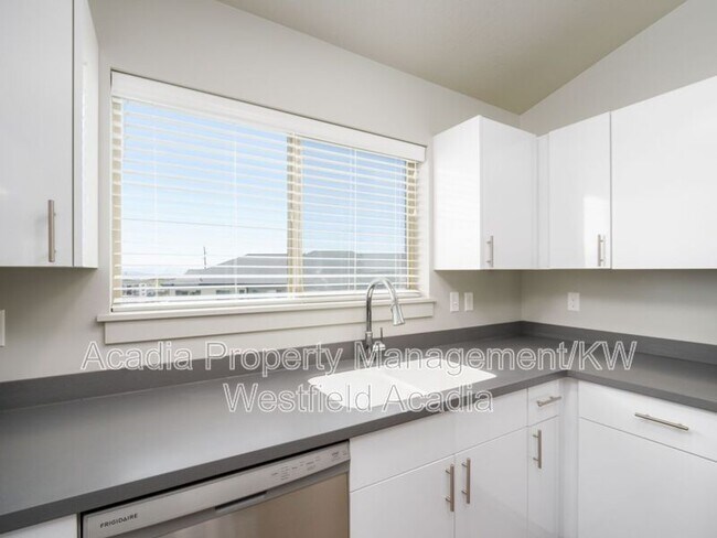 Building Photo - 1141 E 1320 S