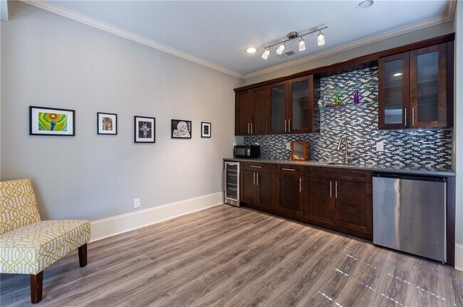 Building Photo - 2360 Manor Creek Ct