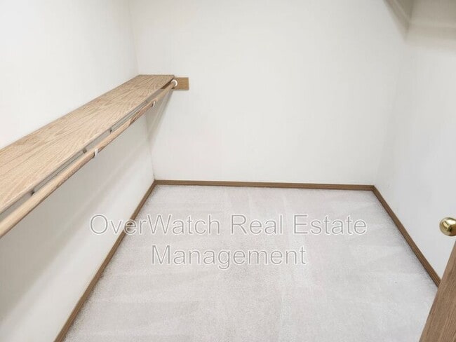 Building Photo - 4041 Lunar Dr