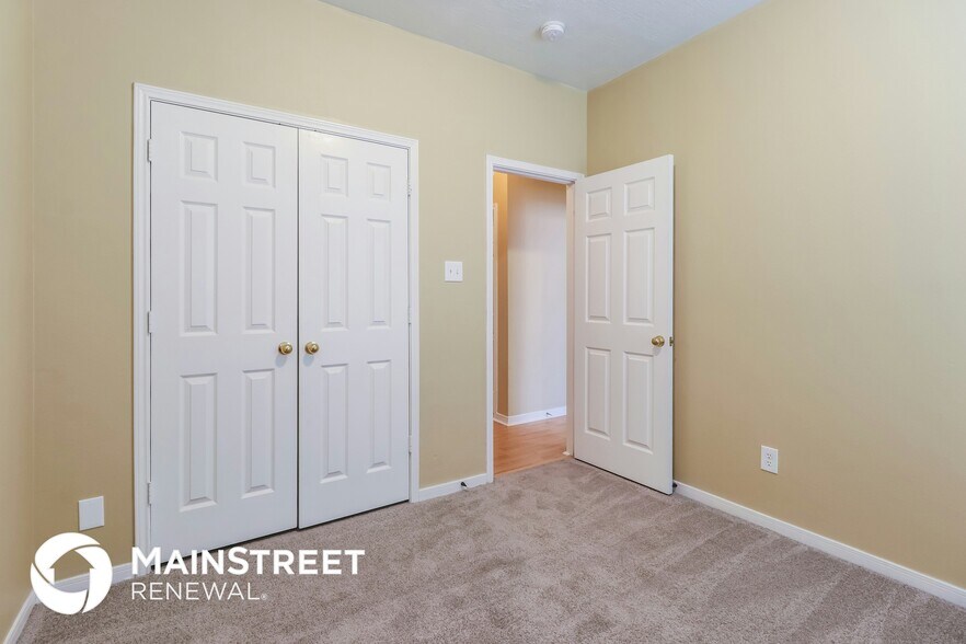 Building Photo - 918 Chapwood Ct