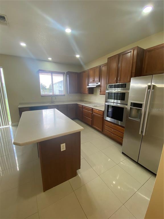 Building Photo - 611 1st Cape Coral Dr
