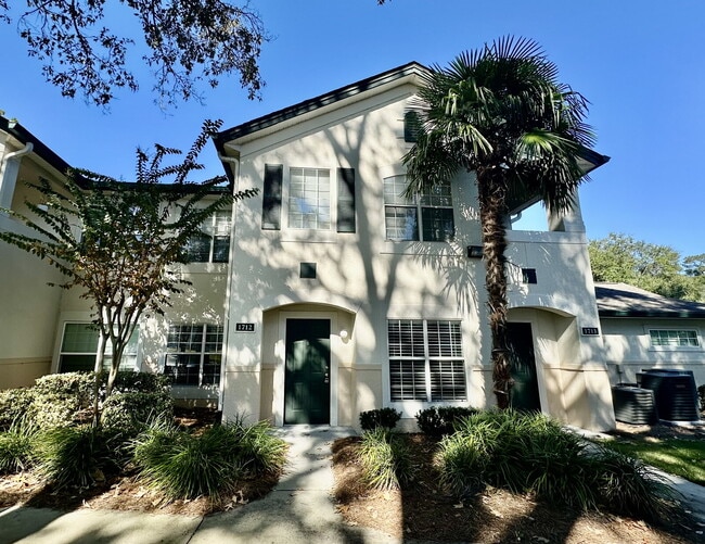 Primary Photo - Spacious, One-Bedroom Condo In Plantation ...