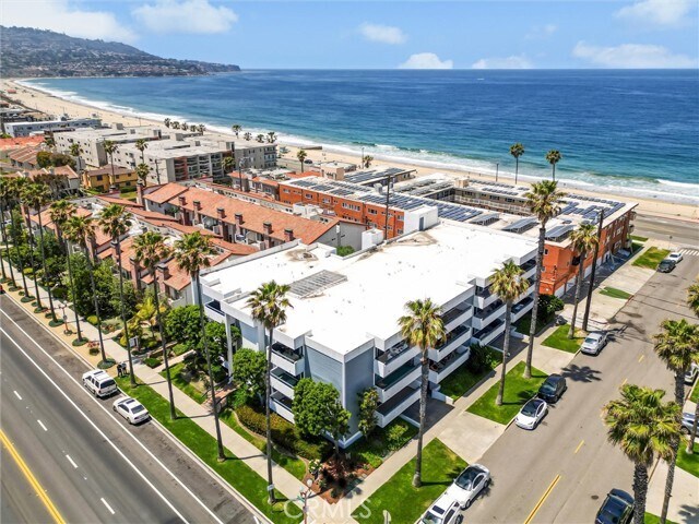 Building Photo - 1201 S Catalina Ave
