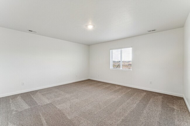 Building Photo - 8276 W Grey Alder Dr