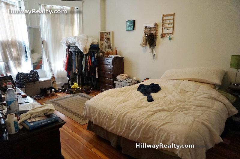 Building Photo - 11 Mount Hood Rd