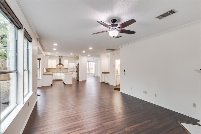 Building Photo - 6407 Back Bay Ln