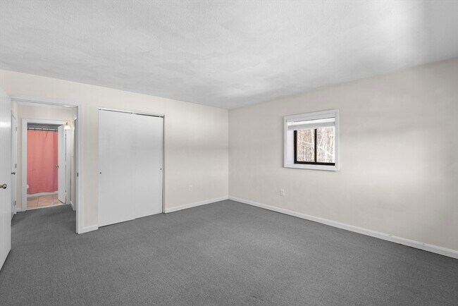 Building Photo - 276 Codman Hill Rd