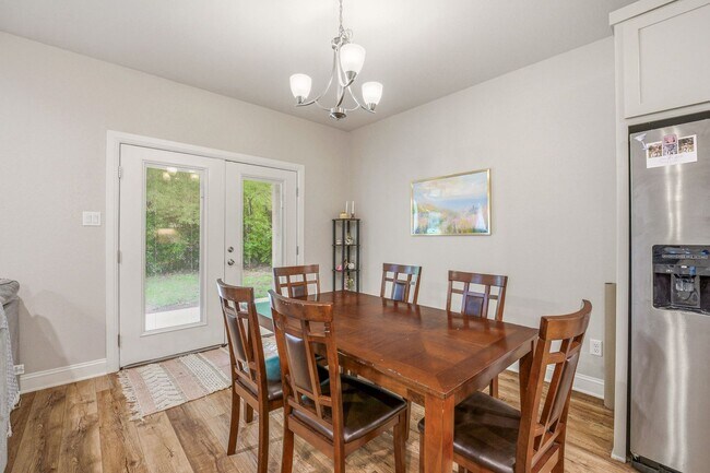 Building Photo - 191 Davis Ave