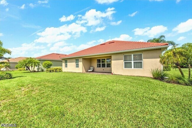 Building Photo - 3200 Birch Tree Ln