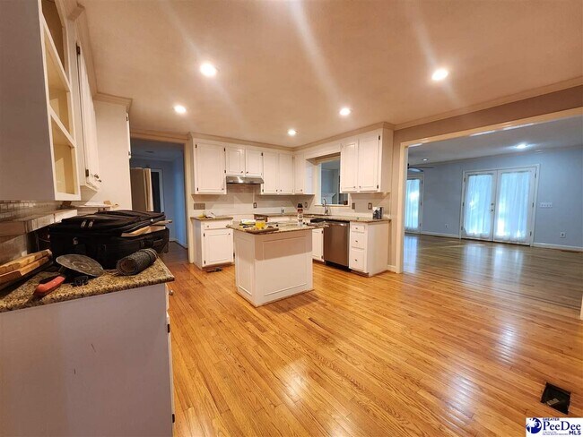 Building Photo - 1030 Cheraw Dr