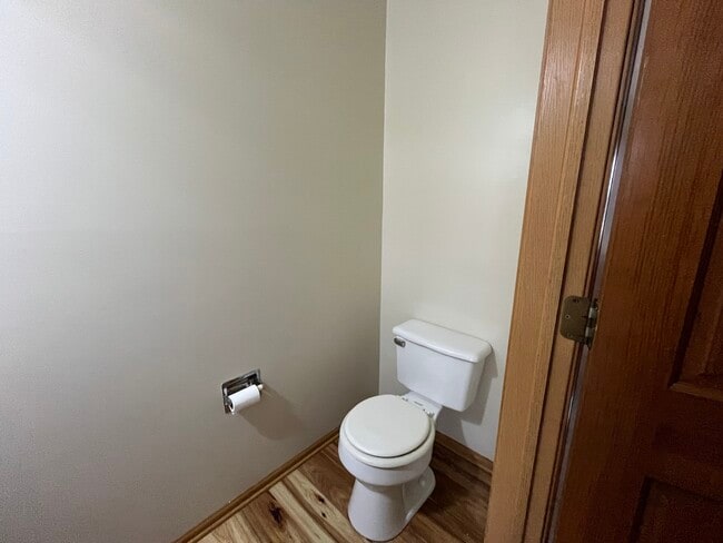 Building Photo - 2936 Deerpath Ln