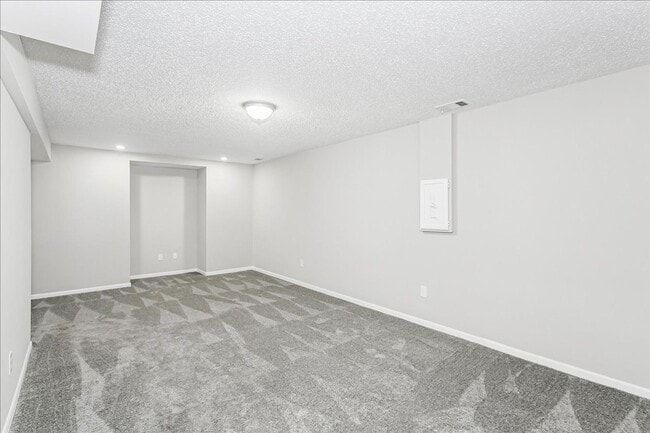 Building Photo - 3 bedroom 2 bath Ranch Home in South Wichita!