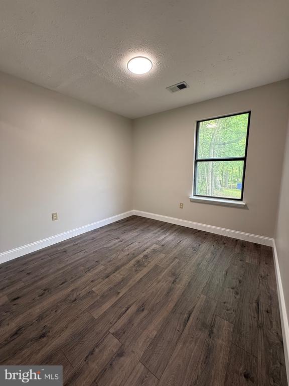 Building Photo - 3295 Jesmond Ct