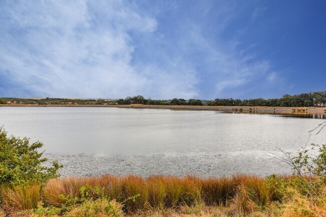 Building Photo - 6533 Chesbro Cir