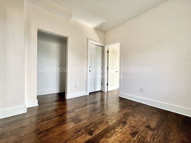 Building Photo - 2825 Sanford St