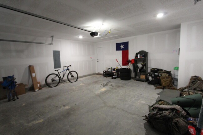Building Photo - 3063 Jane Ln