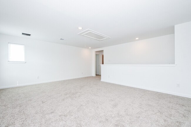 Building Photo - 21619 Shadowbrook Birch Dr