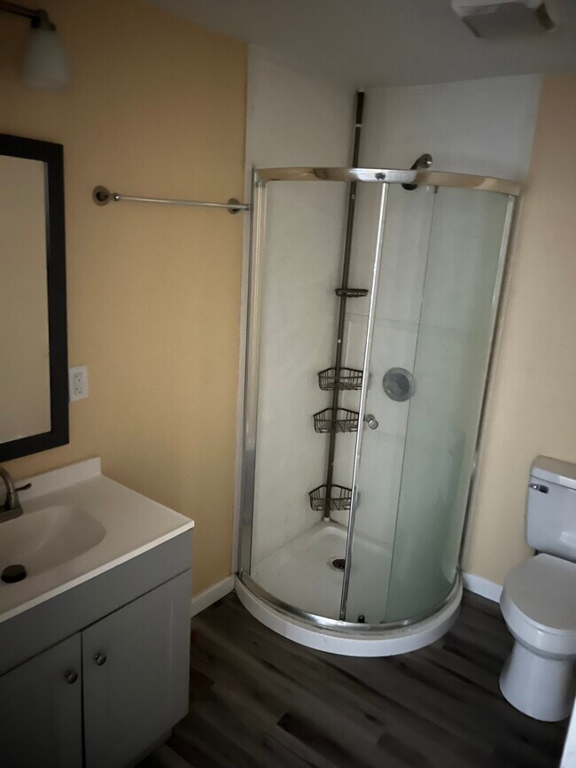 Building Photo - 6909 Hurley Wade Rd