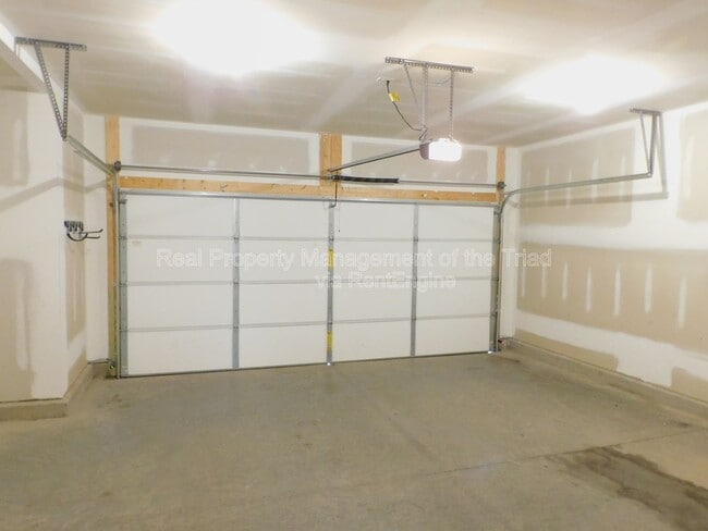 Building Photo - 1416 Seawatch Dr
