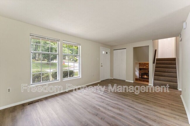 Building Photo - 2516 Tabor Ct