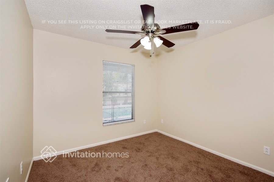 Building Photo - 266 Stillwater Dr