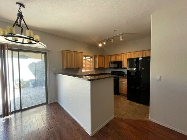 Building Photo - 2150 W Alameda Dr