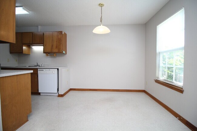 Building Photo - Prime Northeast Pensacola Location – 1BD/1...