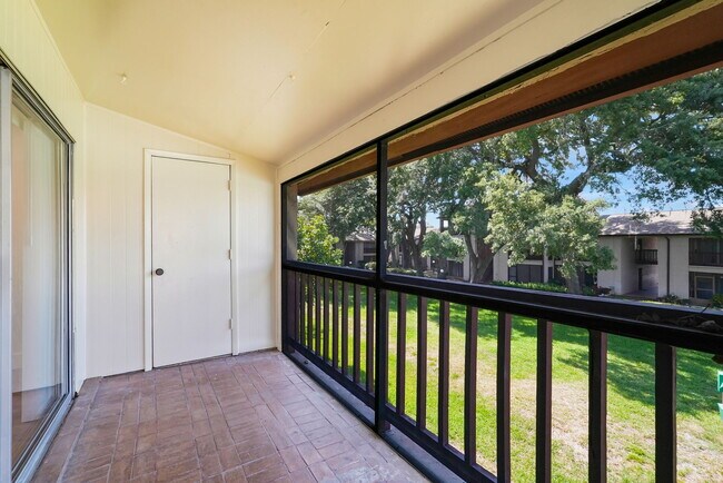 Building Photo - 8601 Huron Ct