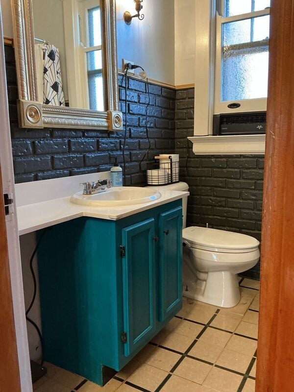 Building Photo - 1914 Hopkins Ave