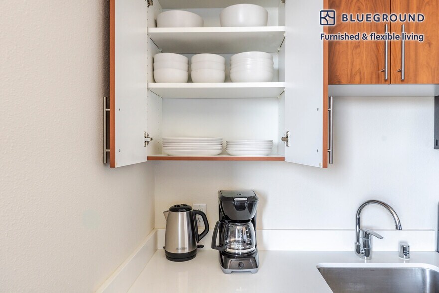 Building Photo - 4302 7th Ave NE