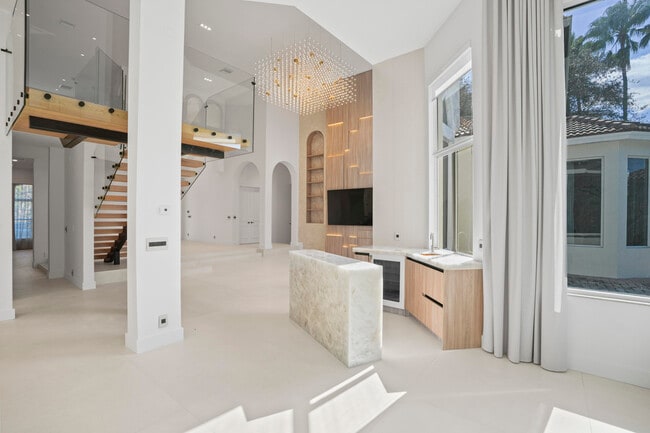 Building Photo - 3201 E Stonebrook Cir