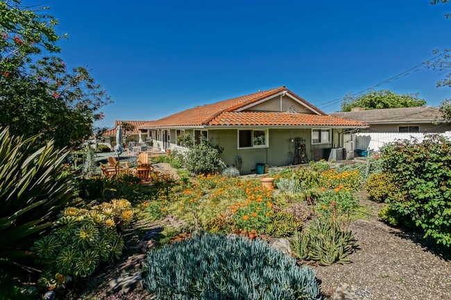 Building Photo - FULLY FURNISHED, CHARMING & AIRY, 4BR2BA MONTEMALAGA HILLTOP HOME W/ “QUEENS NECKLACE” VIEWS, 2-C...