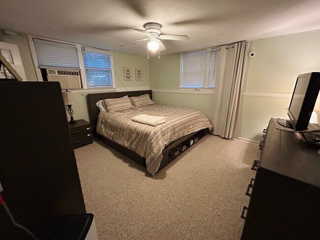 Building Photo - 1377 Scott Blvd