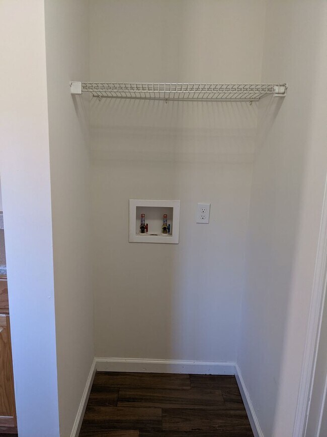 Building Photo - 3 Bedroom/2 Bath Home in Pacific School Di...