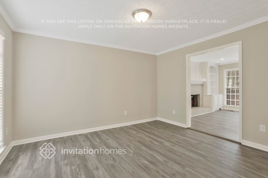 Building Photo - 3391 Longfield Dr SW