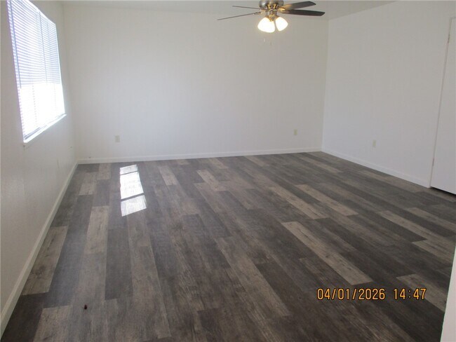 Building Photo - 1235 Navajo Dr