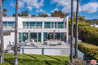 Building Photo - 27420 Pacific Coast Hwy