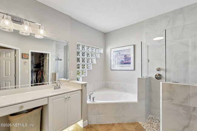 Building Photo - 6534 Burnham Cir