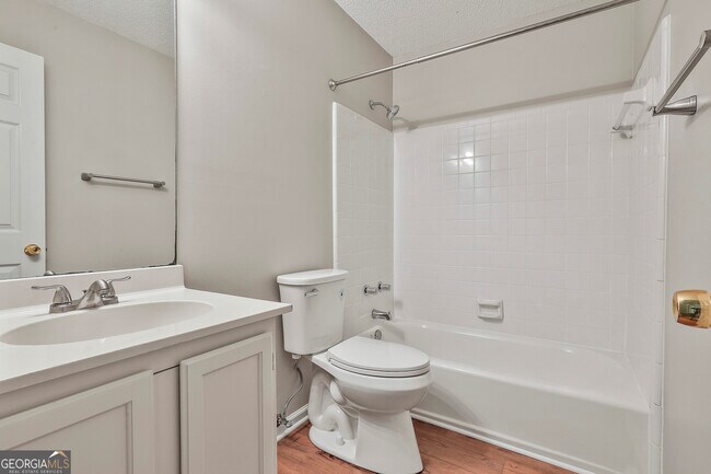 Building Photo - 36 Cobblestone Creek