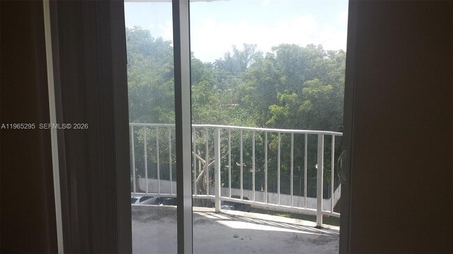 Building Photo - 492 NW 165th St